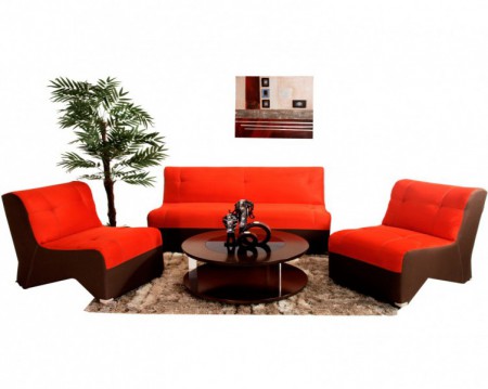 Juego de muebles para sala de 3 puestos , tapizado en color rojo, con mesa de centro redonda, en cedro $ 1.600.000